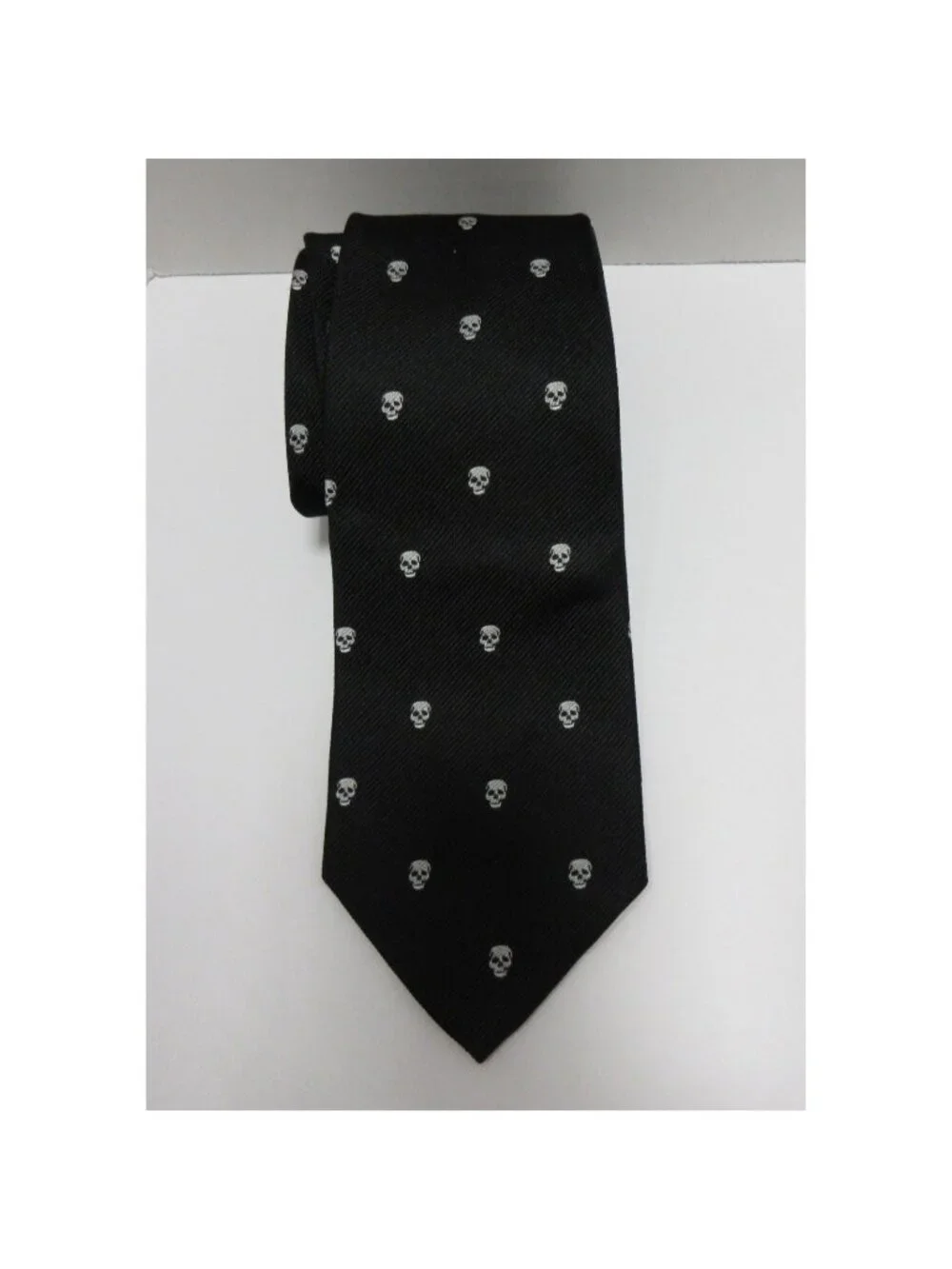Banana Republic Neck Tie Silk Skull Gothic Halloween AOP Textured